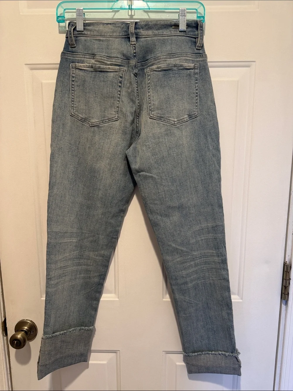 Carve Designs Carson High Rise Wide Hem Cropped Jeans